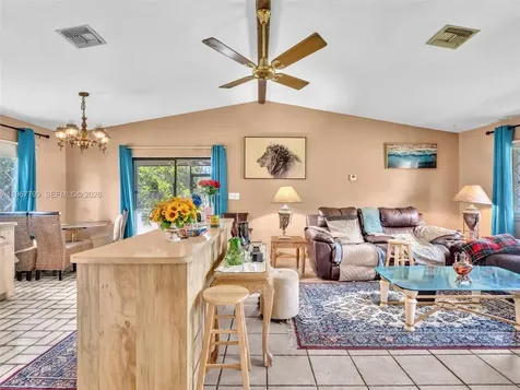 5310 SW 109th Avenue Davie FL 33328