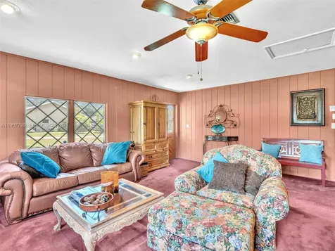 5310 SW 109th Avenue Davie FL 33328