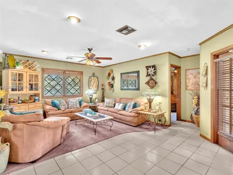 5310 SW 109th Avenue Davie FL 33328