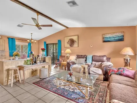 5310 SW 109th Avenue Davie FL 33328