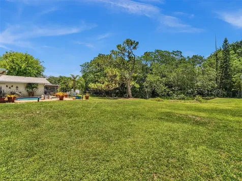 5310 SW 109th Avenue Davie FL 33328