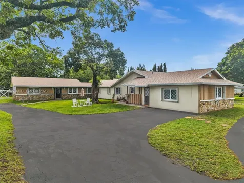 5310 SW 109th Avenue Davie FL 33328