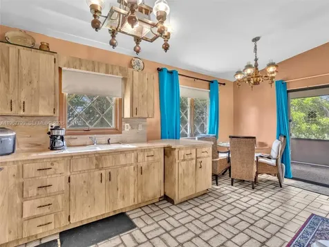 5310 SW 109th Avenue Davie FL 33328