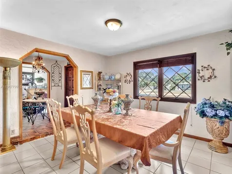 5310 SW 109th Avenue Davie FL 33328