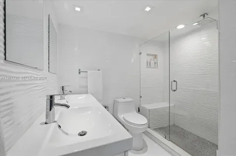 18051 Biscayne Boulevard Aventura FL 33160