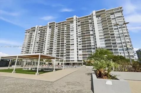 18051 Biscayne Boulevard Aventura FL 33160