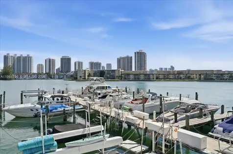 18051 Biscayne Boulevard Aventura FL 33160