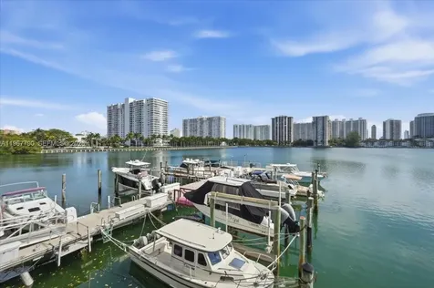 18051 Biscayne Boulevard Aventura FL 33160