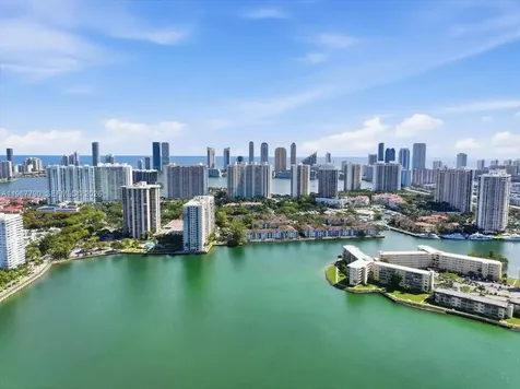 18051 Biscayne Boulevard Aventura FL 33160