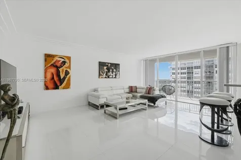 18051 Biscayne Boulevard Aventura FL 33160