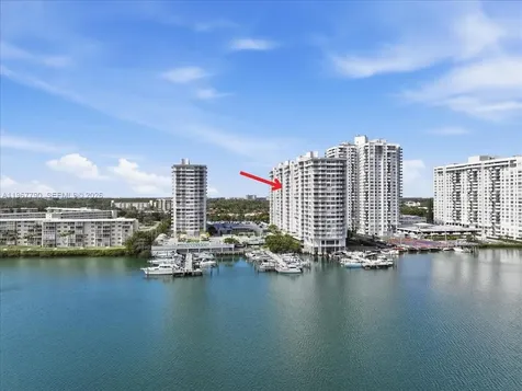 18051 Biscayne Boulevard Aventura FL 33160