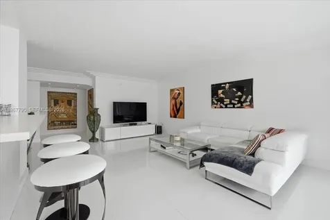 18051 Biscayne Boulevard Aventura FL 33160