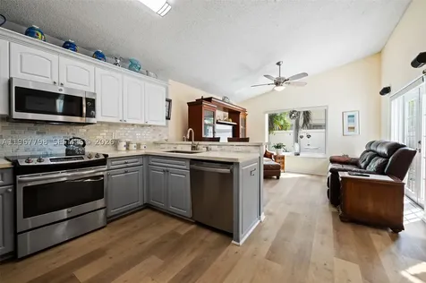 372 NW 45th Terrace Deerfield Beach FL 33442