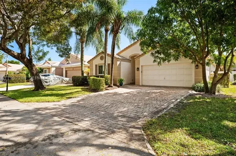 372 NW 45th Terrace Deerfield Beach FL 33442