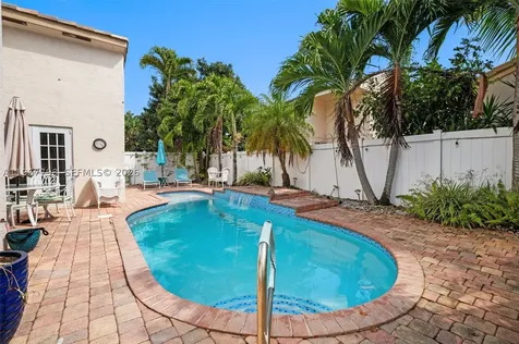 372 NW 45th Terrace Deerfield Beach FL 33442