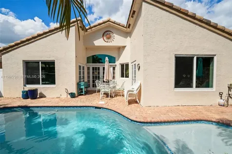 372 NW 45th Terrace Deerfield Beach FL 33442