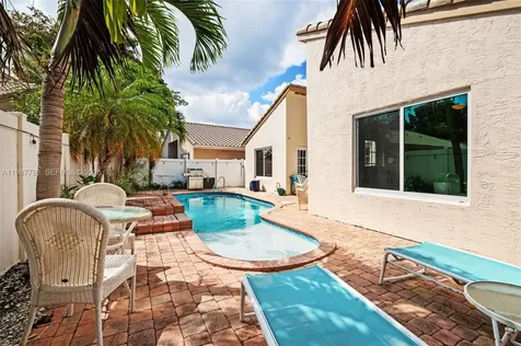 372 NW 45th Terrace Deerfield Beach FL 33442