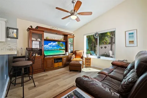 372 NW 45th Terrace Deerfield Beach FL 33442