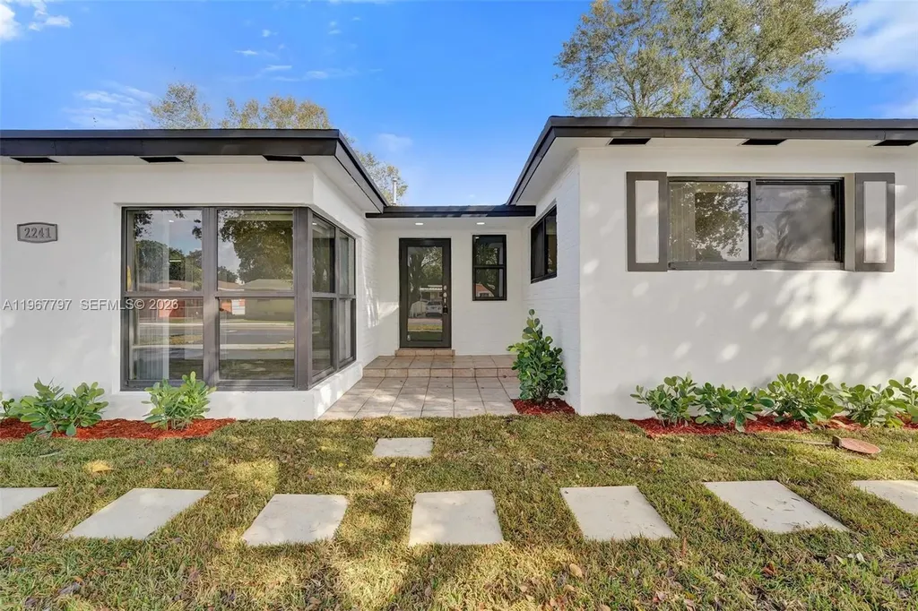 2241 NW 172nd Terrace Miami Gardens FL 33056