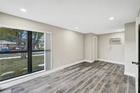 2241 NW 172nd Terrace Miami Gardens FL 33056