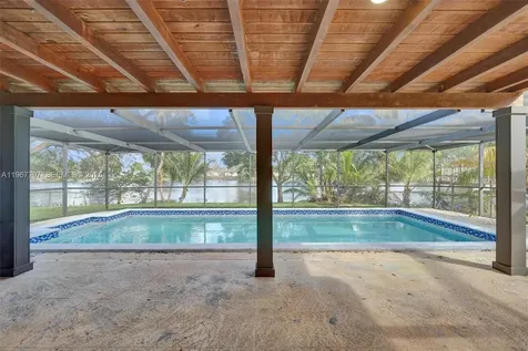 2241 NW 172nd Terrace Miami Gardens FL 33056