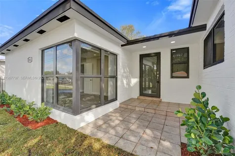 2241 NW 172nd Terrace Miami Gardens FL 33056