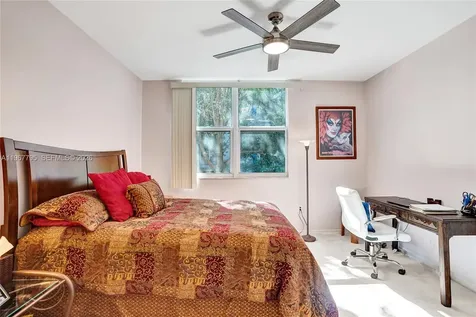 2421 NE 65th Street Fort Lauderdale FL 33308