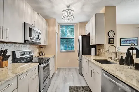 2421 NE 65th Street Fort Lauderdale FL 33308