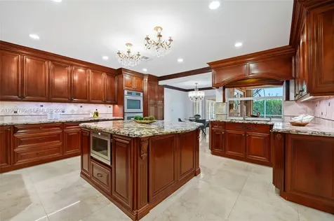 7720 SW 183rd Terrace Palmetto Bay FL 33157