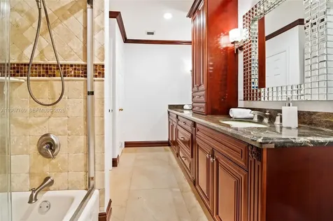 7720 SW 183rd Terrace Palmetto Bay FL 33157
