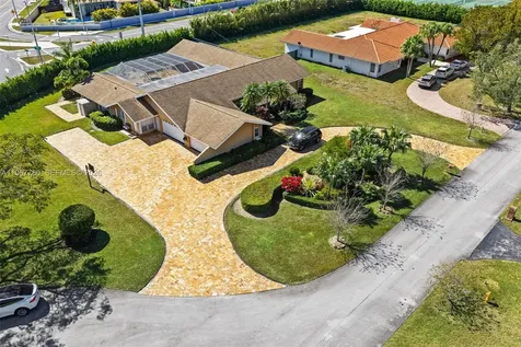 7720 SW 183rd Terrace Palmetto Bay FL 33157
