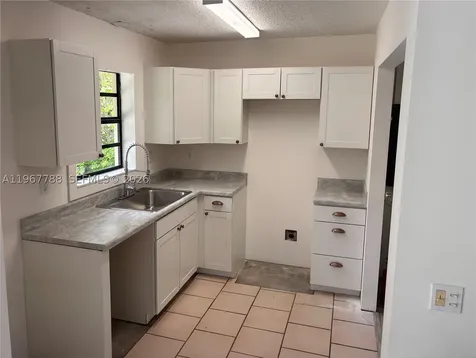 530 SW 5th Street Florida City FL 33034