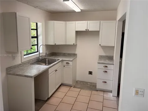 530 SW 5th Street Florida City FL 33034