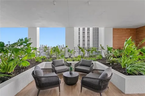 16395 Biscayne Boulevard North Miami Beach FL 33160