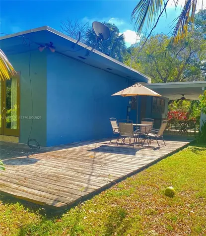 5975 SW 60th Street South Miami FL 33143