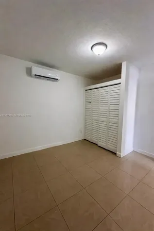 1770 NW 19th Terrace Miami FL 33125