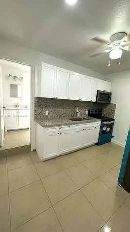 1770 NW 19th Terrace Miami FL 33125