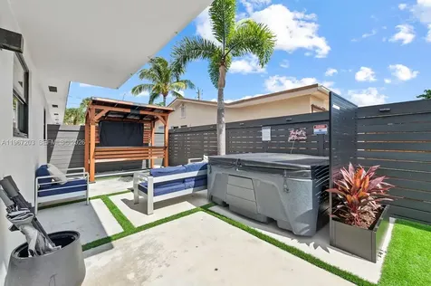 1469 NW 10th Street Dania Beach FL 33004