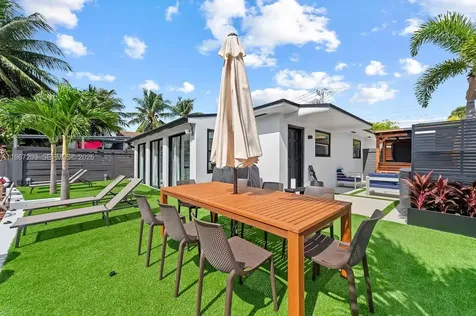 1469 NW 10th Street Dania Beach FL 33004