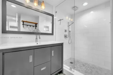 7135 Collins Avenue Miami Beach FL 33141