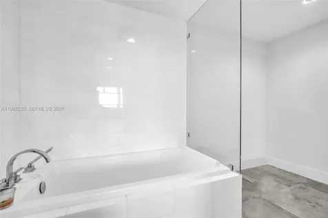 7135 Collins Avenue Miami Beach FL 33141
