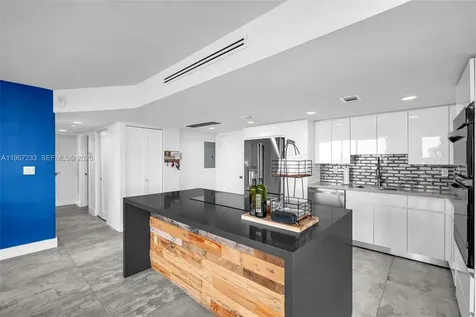 7135 Collins Avenue Miami Beach FL 33141