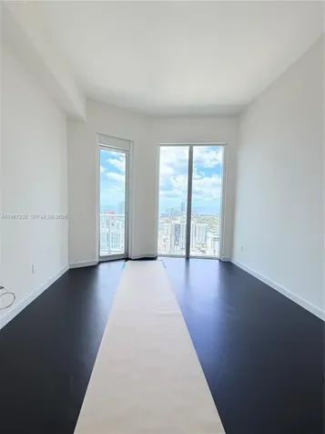185 SW 7th Street Miami FL 33130