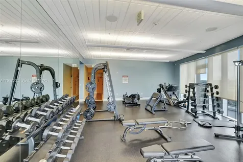 185 SW 7th Street Miami FL 33130