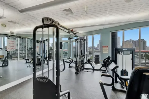 185 SW 7th Street Miami FL 33130