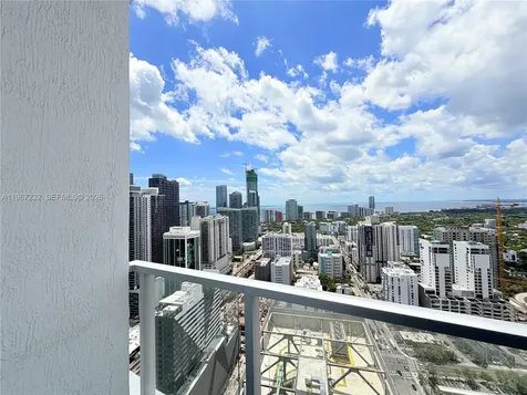 185 SW 7th Street Miami FL 33130