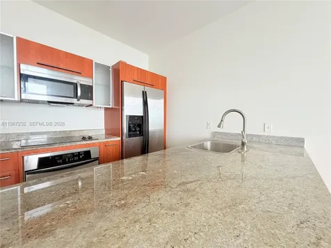 185 SW 7th Street Miami FL 33130
