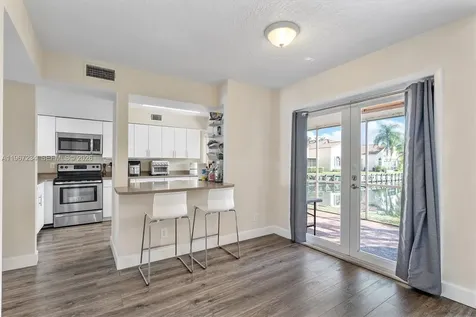 1054 SE 6th Avenue Dania Beach FL 33004