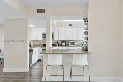 1054 SE 6th Avenue Dania Beach FL 33004
