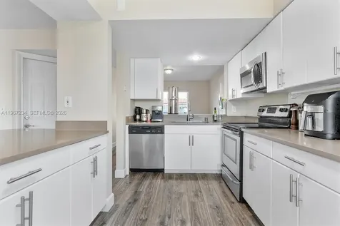 1054 SE 6th Avenue Dania Beach FL 33004
